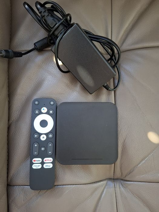 Смарт ТВ приставка Strong LEAP-S1,4K ,Android TV,Netflix.