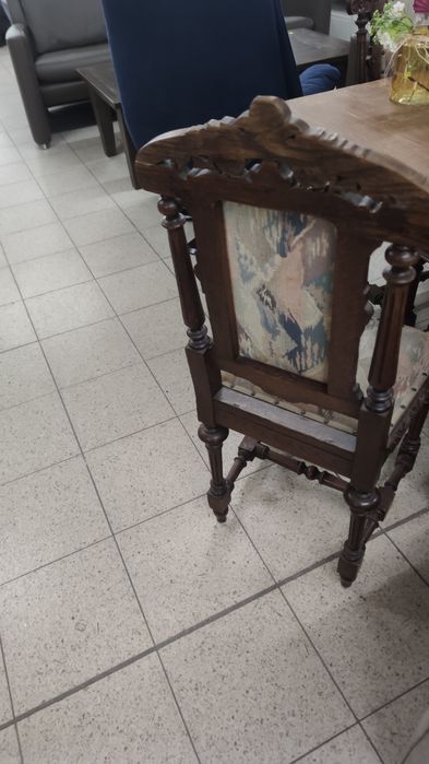 Krzesła antyk z Belgii  debowe
