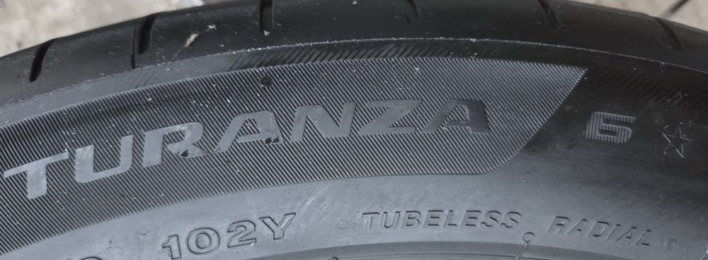 Opony letnie Bridgestone Turanza 6 245/45R19 102Y DOT2324