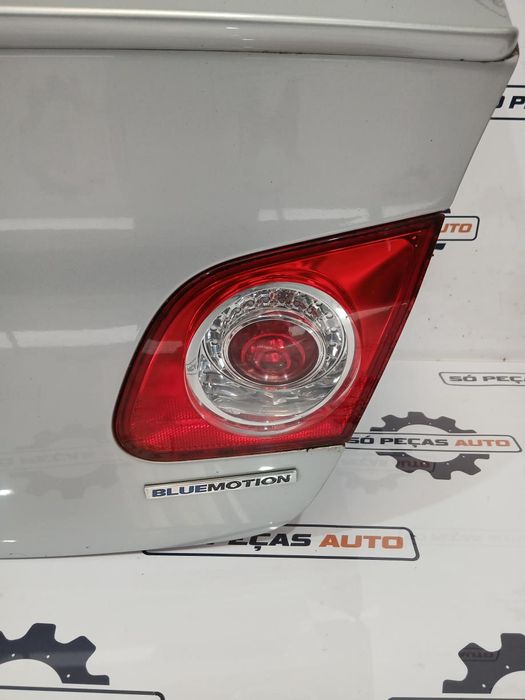 FAROLIM DIREITO PRATEADO VOLSWAGEN PASSAT B6 SALOON 1.6TDI ANO: 2010