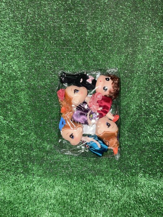 Domek dla lalek drewniany + 4 Lalki mebelki oświetlenie LED 70 cm