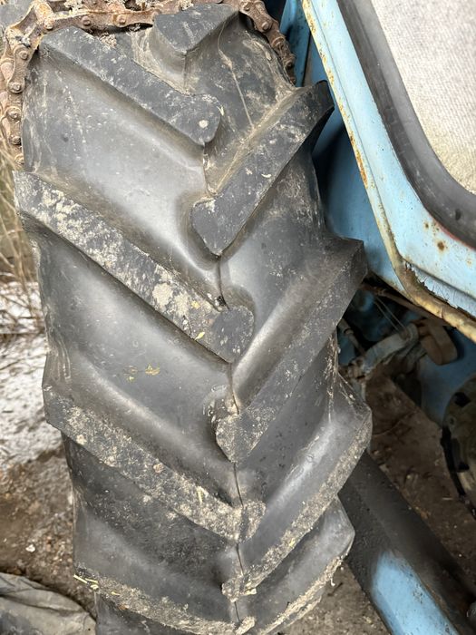 Продам трактор юмз