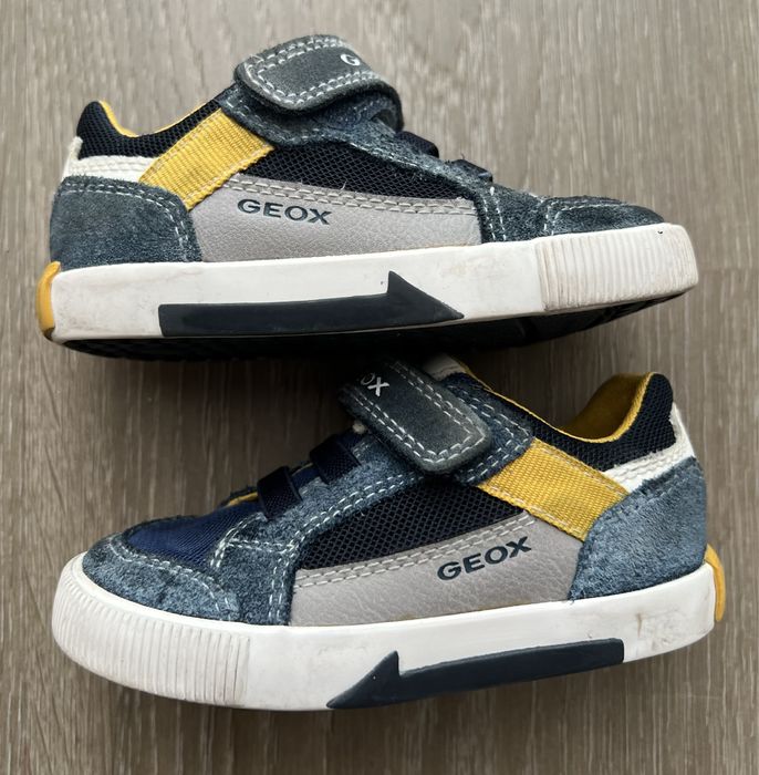 Sapatilhas Geox - tamanho 21