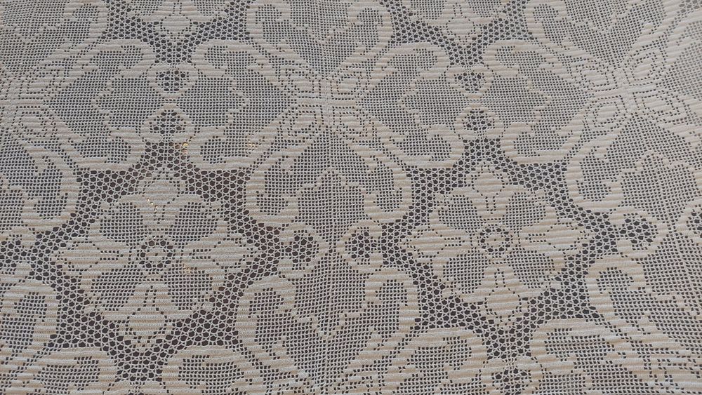 Toalha de renda feita à mão