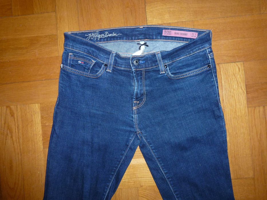 TOMMY HILFIGER jeans damskie W28L32 jak nowe oryginalne