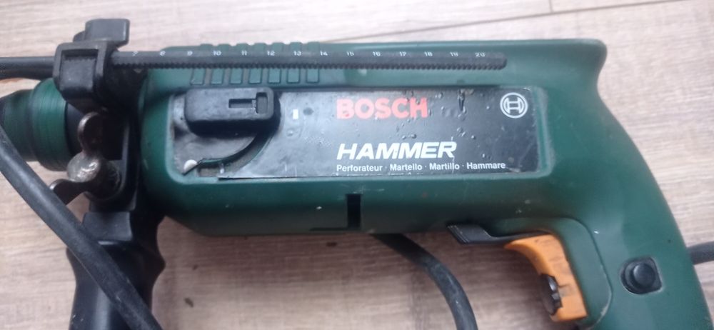 Перфоратор BOSCH