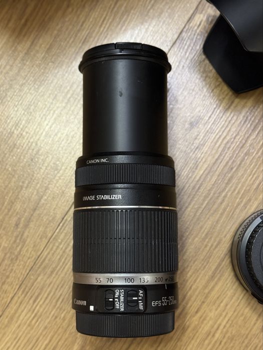 Комплект фотоапарат canon та три обʼєктива