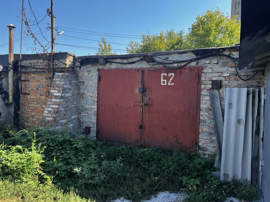 ПРОДАМ! Комплекс з двох гаражів та прибудова КООПЕРАТИВ №4
