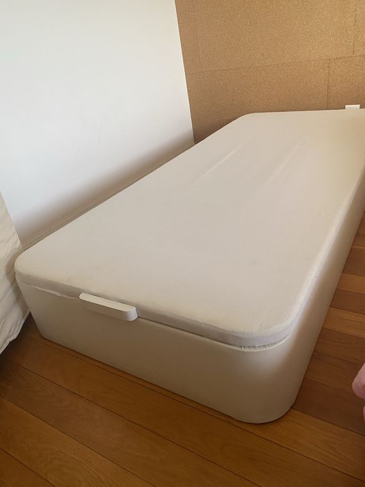 Cama solteiro 90x200 ikea + colchão + cabeceira oferta