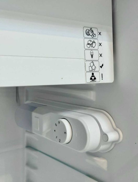 Недорогий міні холодильник, Vestfrost CMR085W. Великий вибір!