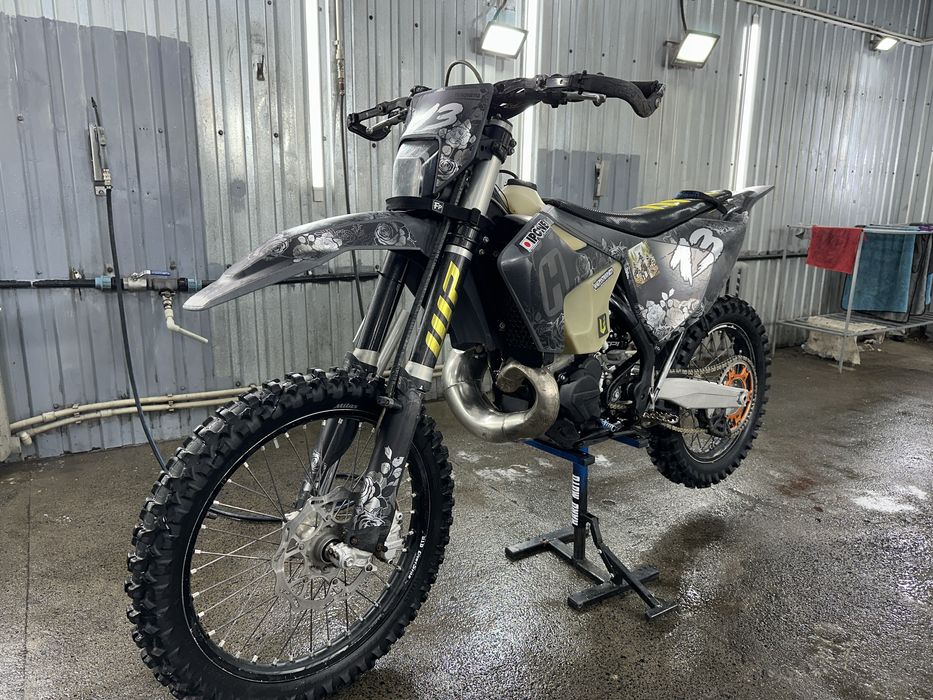 Мотоцикл Husqvarna TE 250 i 2T