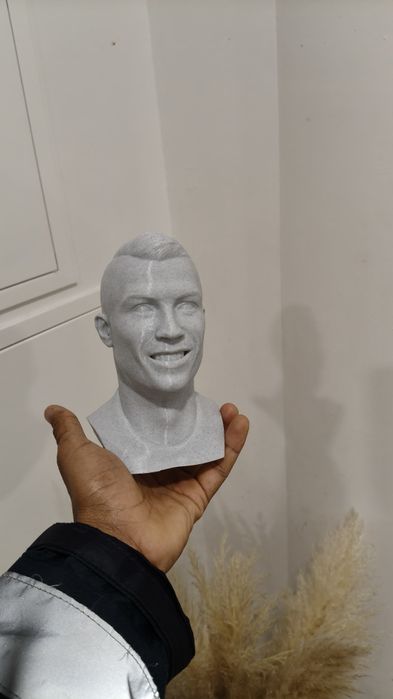 Estátua Cristiano Ronaldo CR7