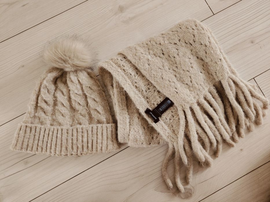 Komplet Reserved damski czapka szal szalik stylowy modny zima zimowy pompon