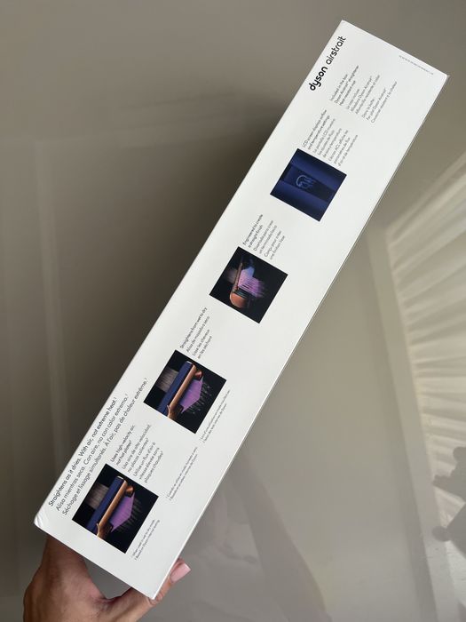 Dyson Airstrait новий