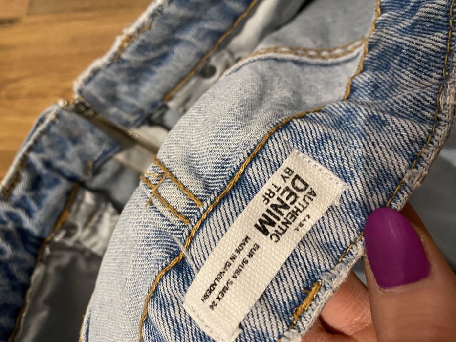 Jeansowa spodnica sexy zamek Zara