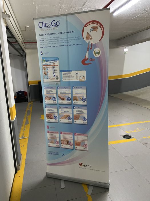 Stand expositor, banners e balcão