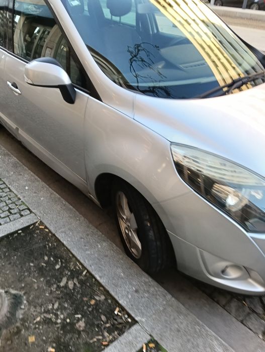 Renault Scenic 07 lug.