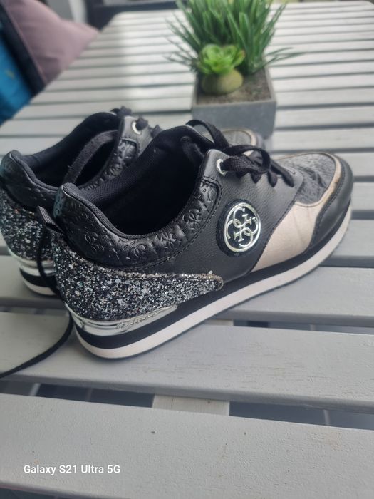 Tenis da Guess tamanho 38