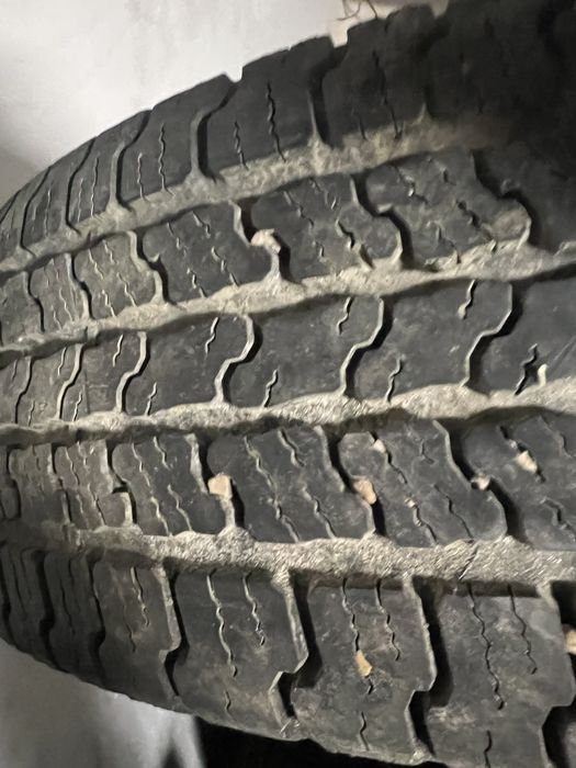 Продам шины  Good Year Wrangler SR-A 215/65R17