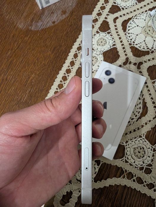iPhone 13 white piękny stan