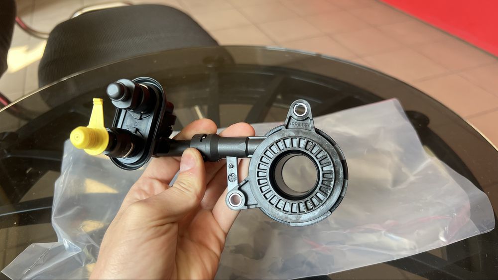 Вижимний підшипник новий Luk 510025010 Hyundai