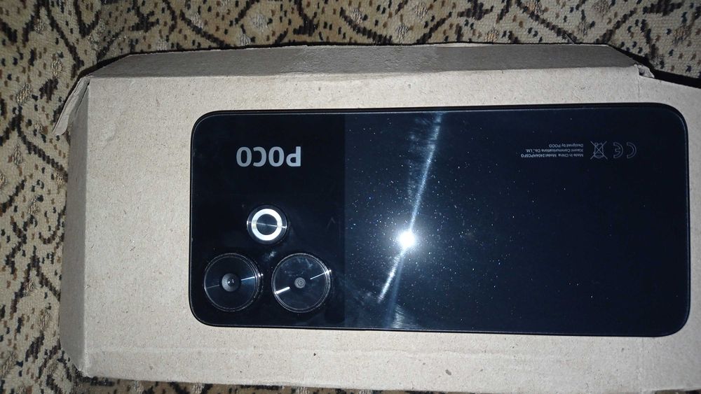 Продам Poko m6  8/256 гіг. Без коробки.