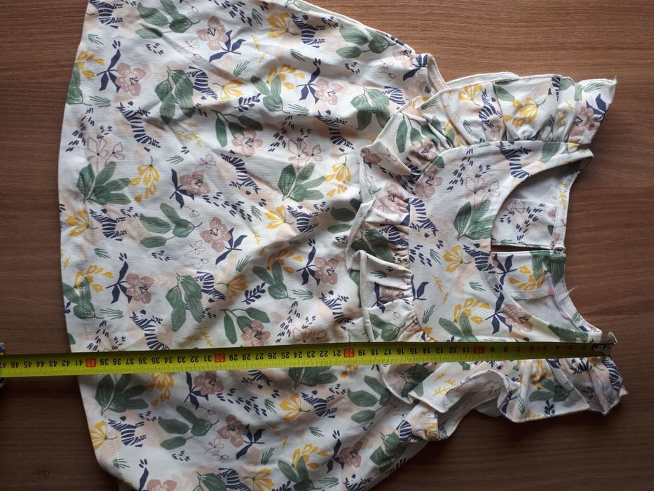 Bluzeczka na 4 lata stan bardzo dobry