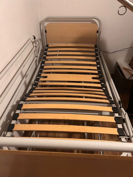 Cama articulada usada