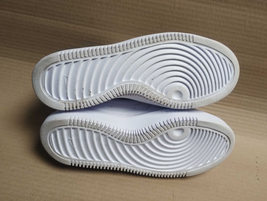buty sportowe Nike Court 36,5  idealny stan
