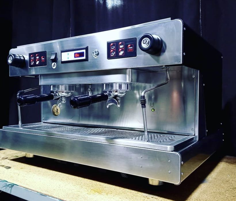 Оренда кавоварок кофемашина Кофеварка для ресторанів та кафе кава