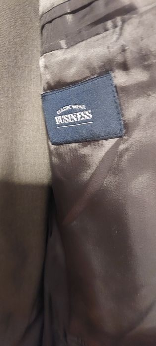 Dois fatos tamanho 48/50