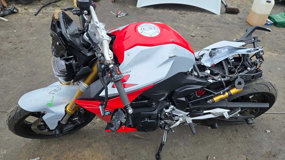 Запчастини BMW S1000RR,M1000R,R1200RT,RS,GS,F650,F800,K1200,G650,F900