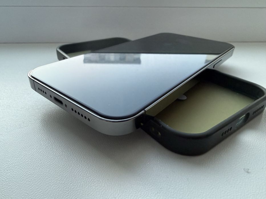 Продам iphone 13 pro max 256