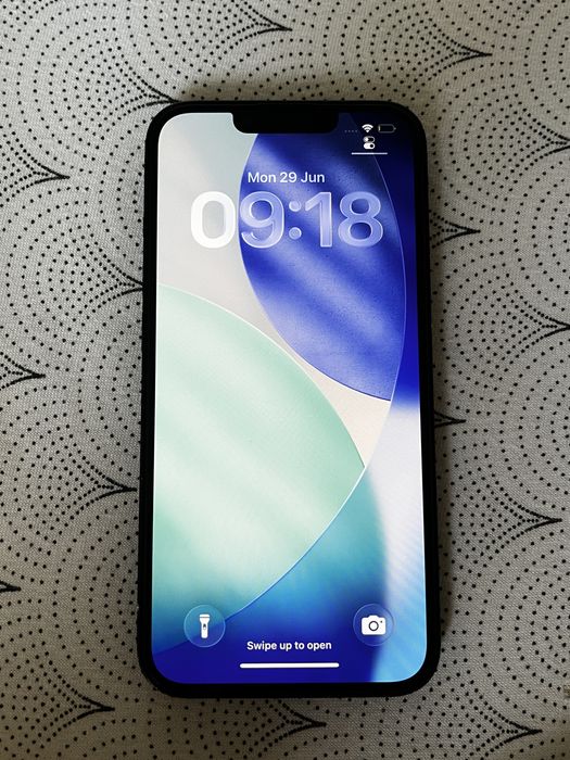 Telefon iPhone 13