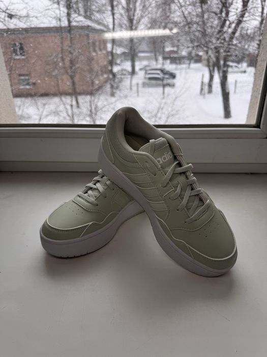 Кросівки adidas