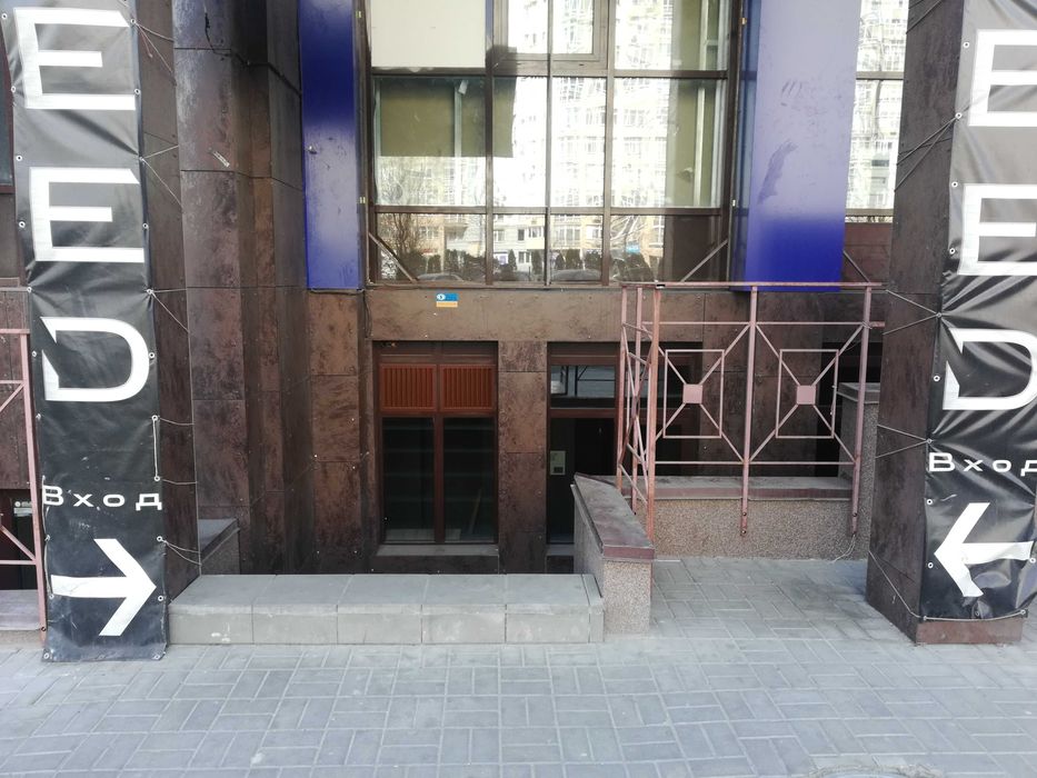 Оренда комерційного приміщення в  ЖК "Венеція", Теремки від власника.