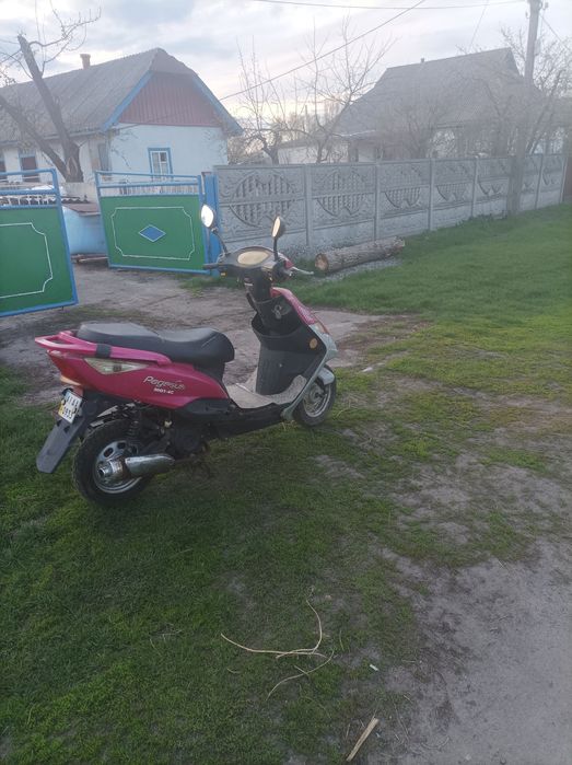 Продам скутер б/у