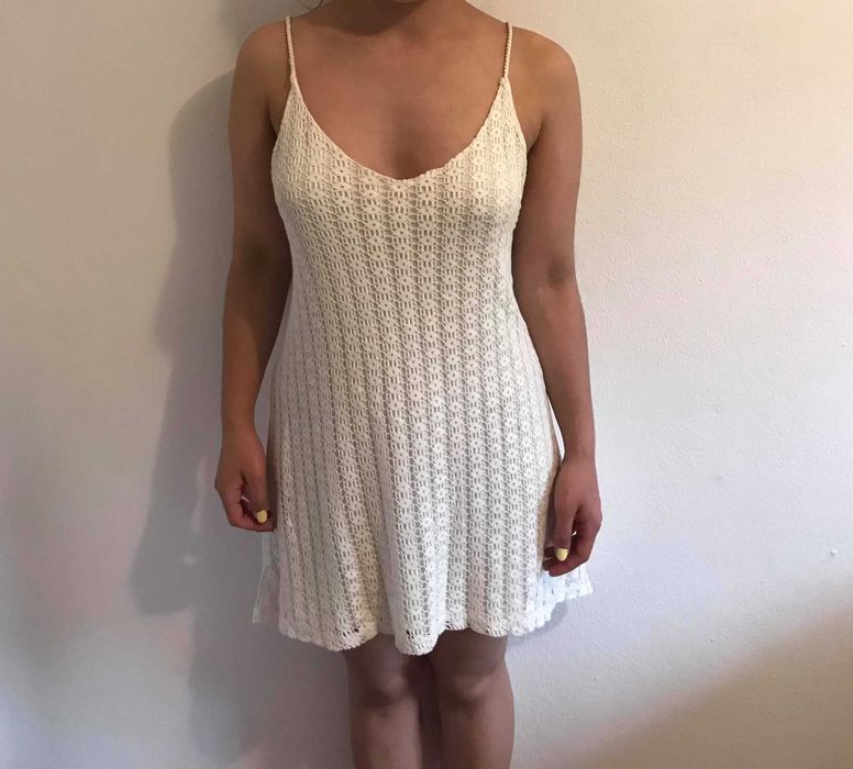 Vestido branco de renda