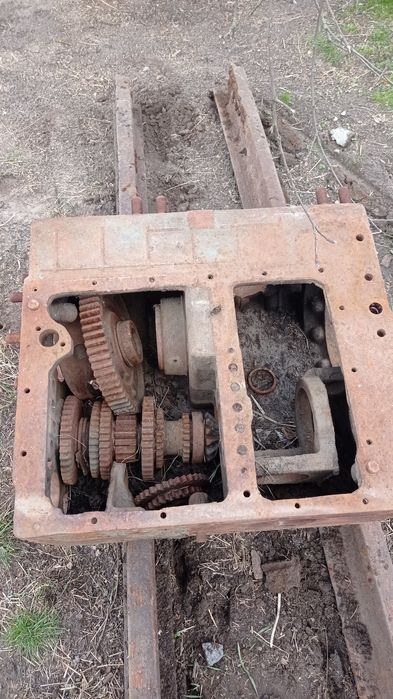 Продам срочно, ціну знижено.Продам,Блок моста т40.