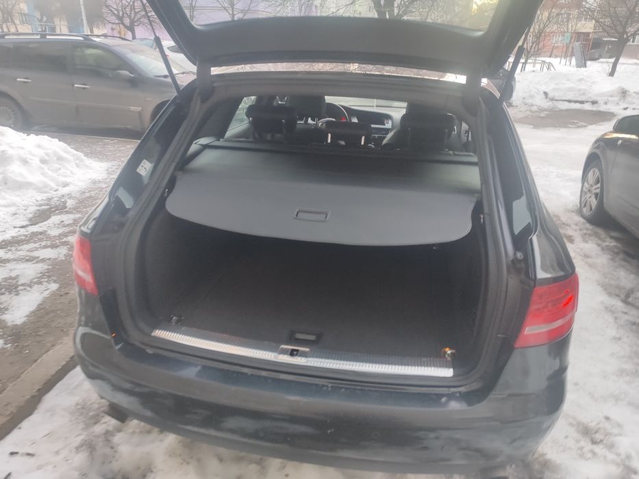 Ауді А4      Quattro                    .