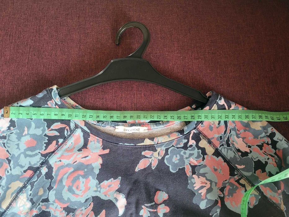 bluza damska w kwiaty Promod