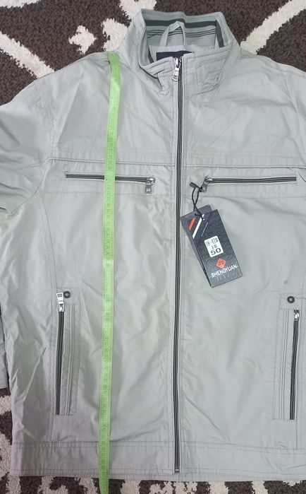 Нова чоловіча вітровка