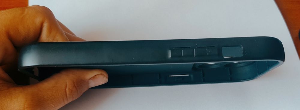 Чихол для iphone 14 pro