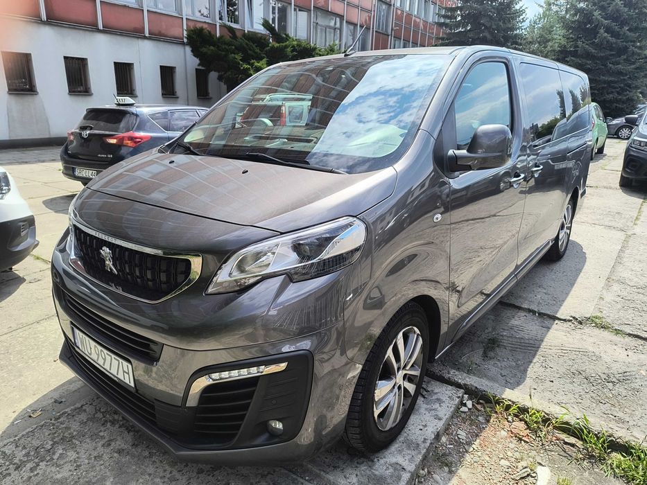 Wynajem busa 9 osobowego komfortowe busy kat B wakacje ferie Europa