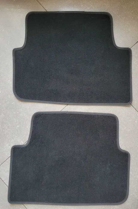 volkswagen polo 2022 - nowe dywaniki welurowe tył