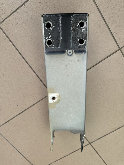 Подовжувач  лонжерона Tesla Y