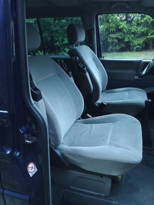 VW Caravelle 2.5 TDI long 170km