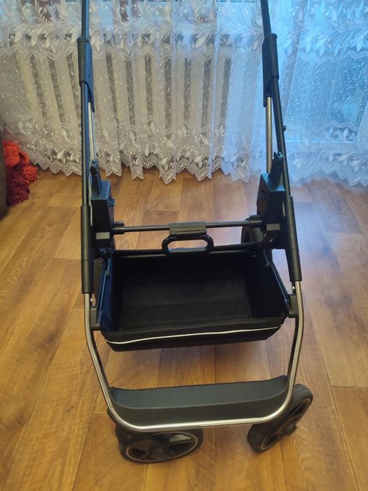 Продам коляску 2в1