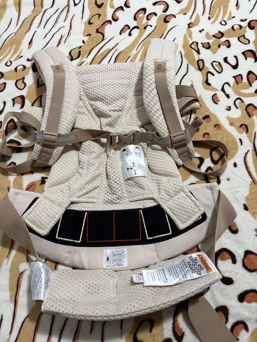 Porta-Bebés Ergobaby Adapt Soft Flex Mesh Natural Beige