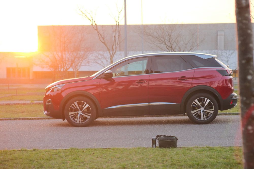 Peugeot 3008 1.2 GT Line (130cv) - Full Extras